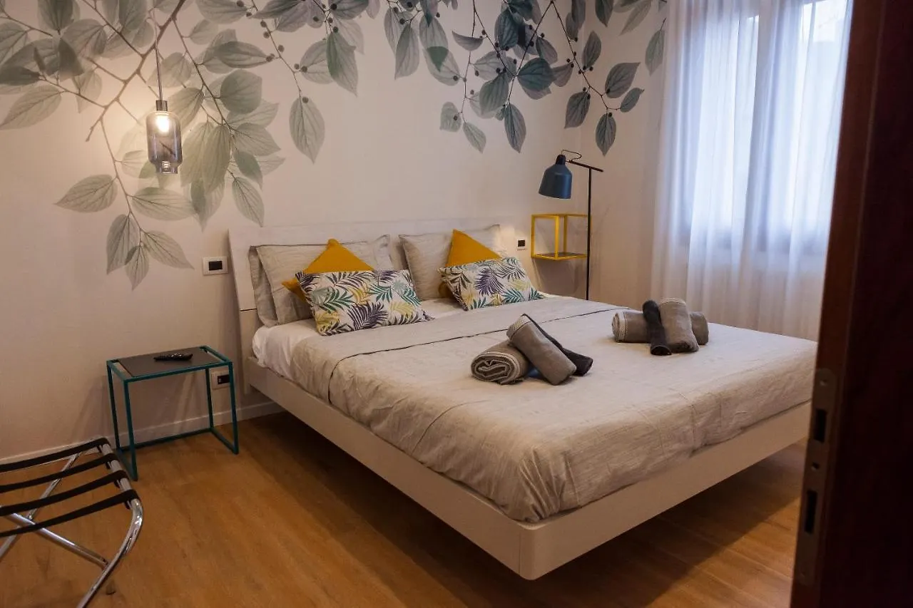 Luxurious And Quiet Apartment In The Lively Heart Of Venice