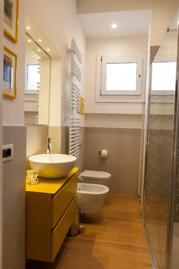 Luxurious And Quiet Apartment In The Lively Heart Of Venice 0*,